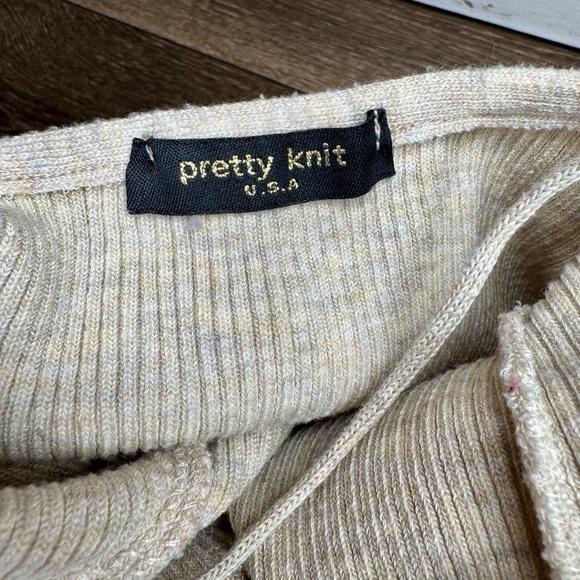 Elegant Cream Off-Shoulder Jumpsuit - Picture 5 of 7